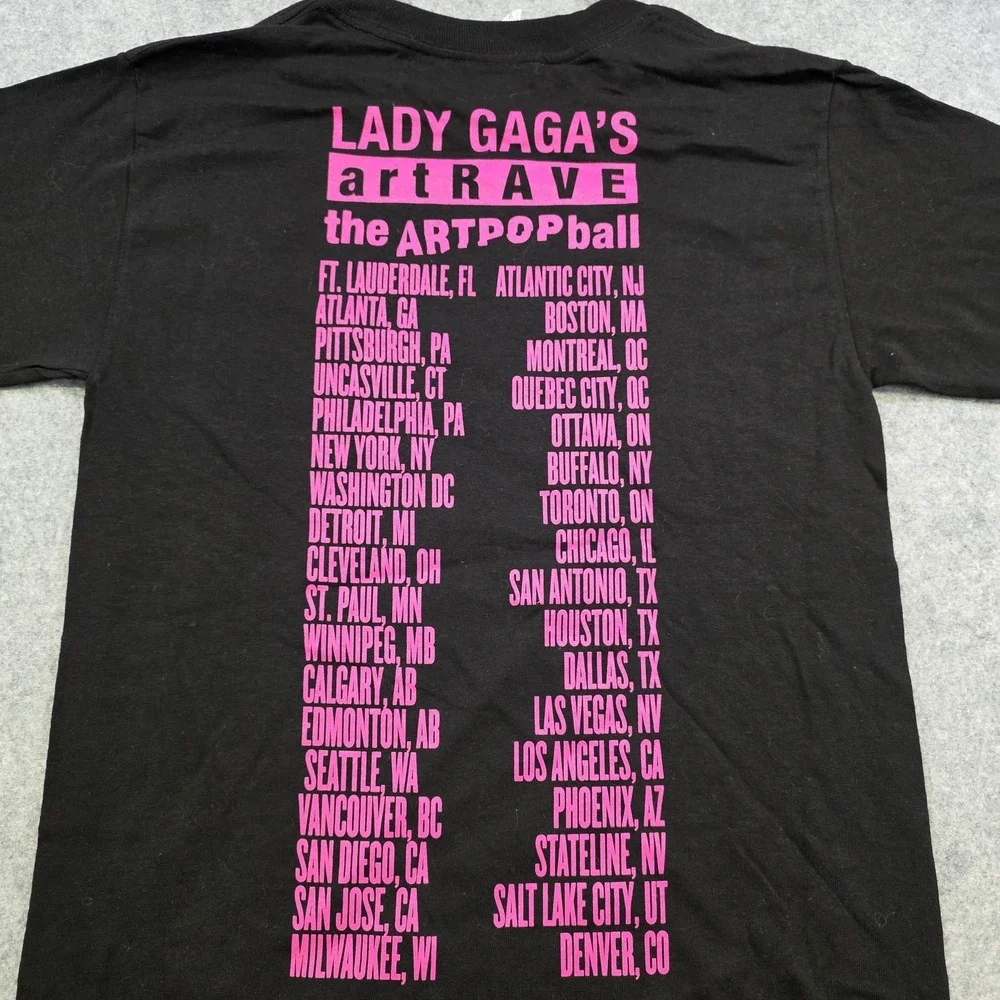 Alstyle selling lady